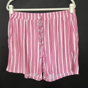 NWOT & POCKETS!  Leggings Soft Shorts, Pink/White
